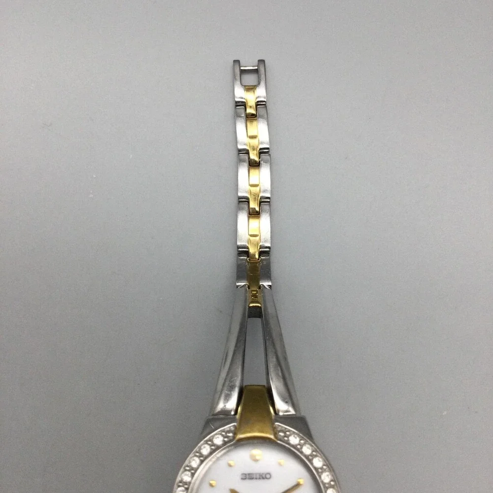 Seiko V117-0A10 Womens Solar Watch 22mm Crystals Two Tone Bracelet 6.25